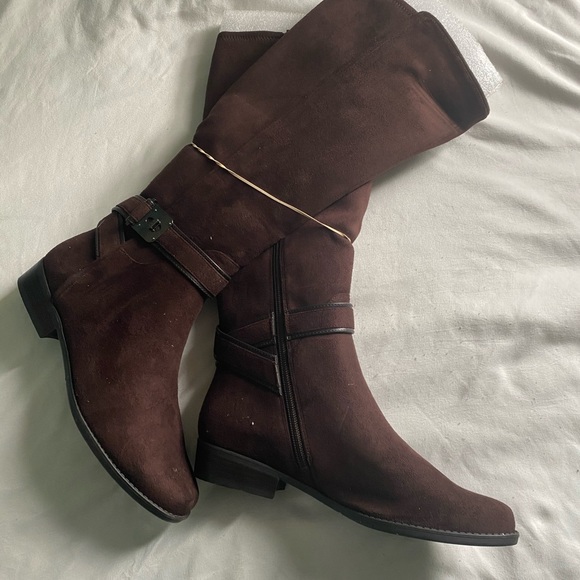 New Dressbarn Brandy knee high boots - Picture 8 of 9